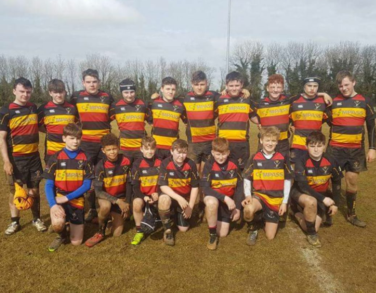 Cinderford U-14’s keep Stowe on the back foot.